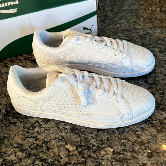 Puma match embossed white sneaker NIB 8.5 - Picture 2 of 7